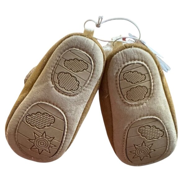 Carters Boys Size 6-12M Tan Faux Suede Booties NWT - Picture 2 of 5